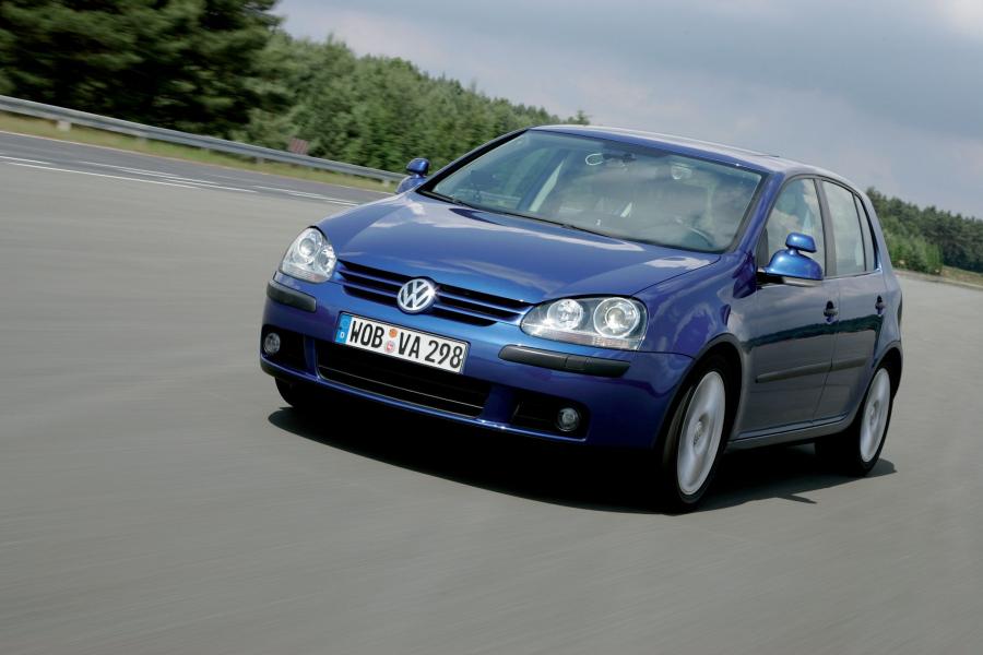  Volkswagen Golf 2004 года  (фото 20 из 170)